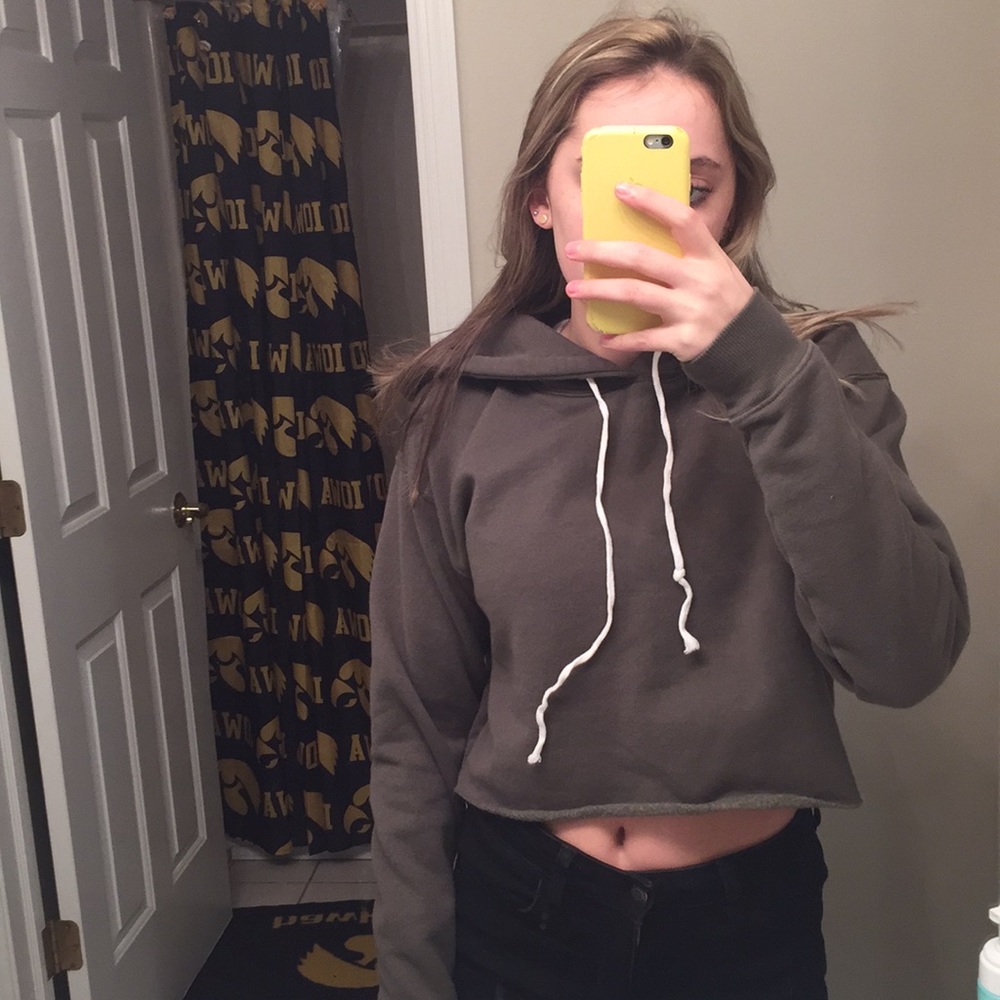 Cropped sweatshirt